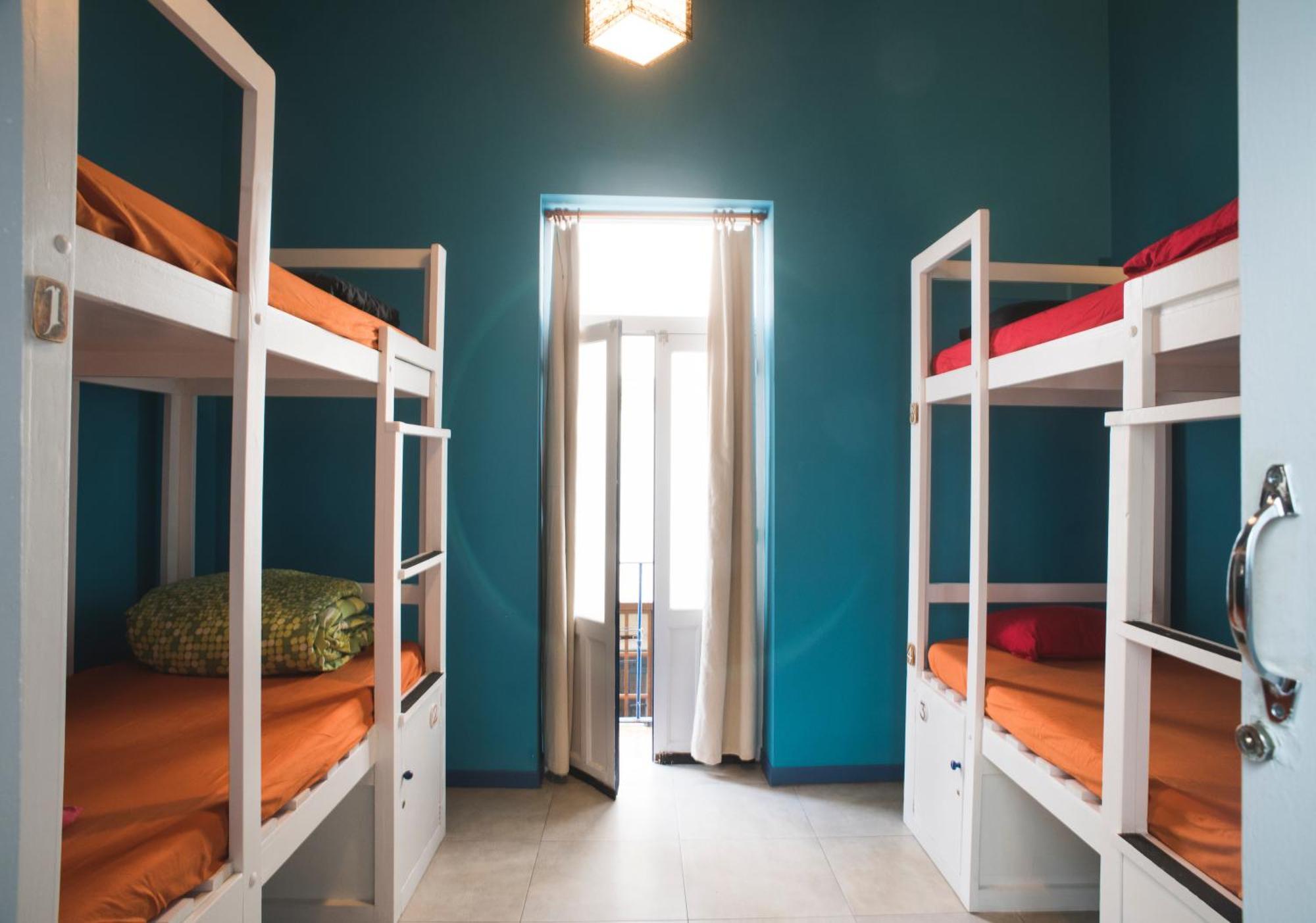 Casa Caracol Hostel Cadiz Bagian luar foto