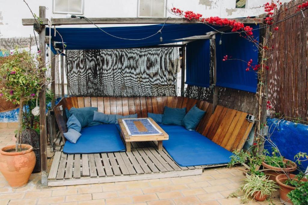 Casa Caracol Hostel Cadiz Bagian luar foto